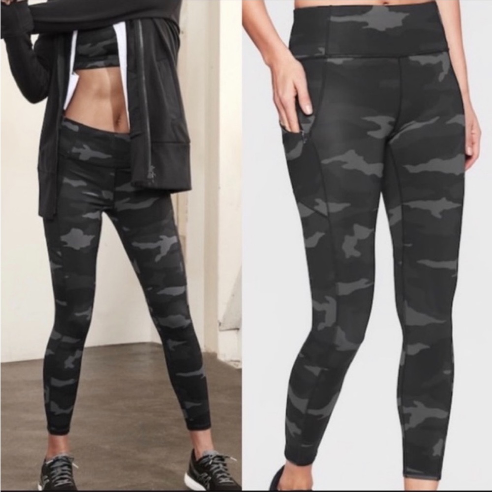 Athleta Camo Contender 7/8 Tight Black Grey Camo Size Small